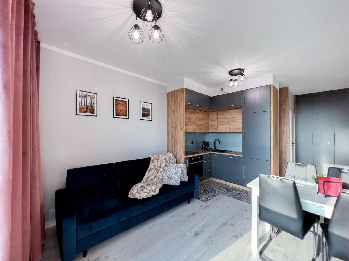 12 Floor Mogilska Tower Apartment Красков Екстериор снимка