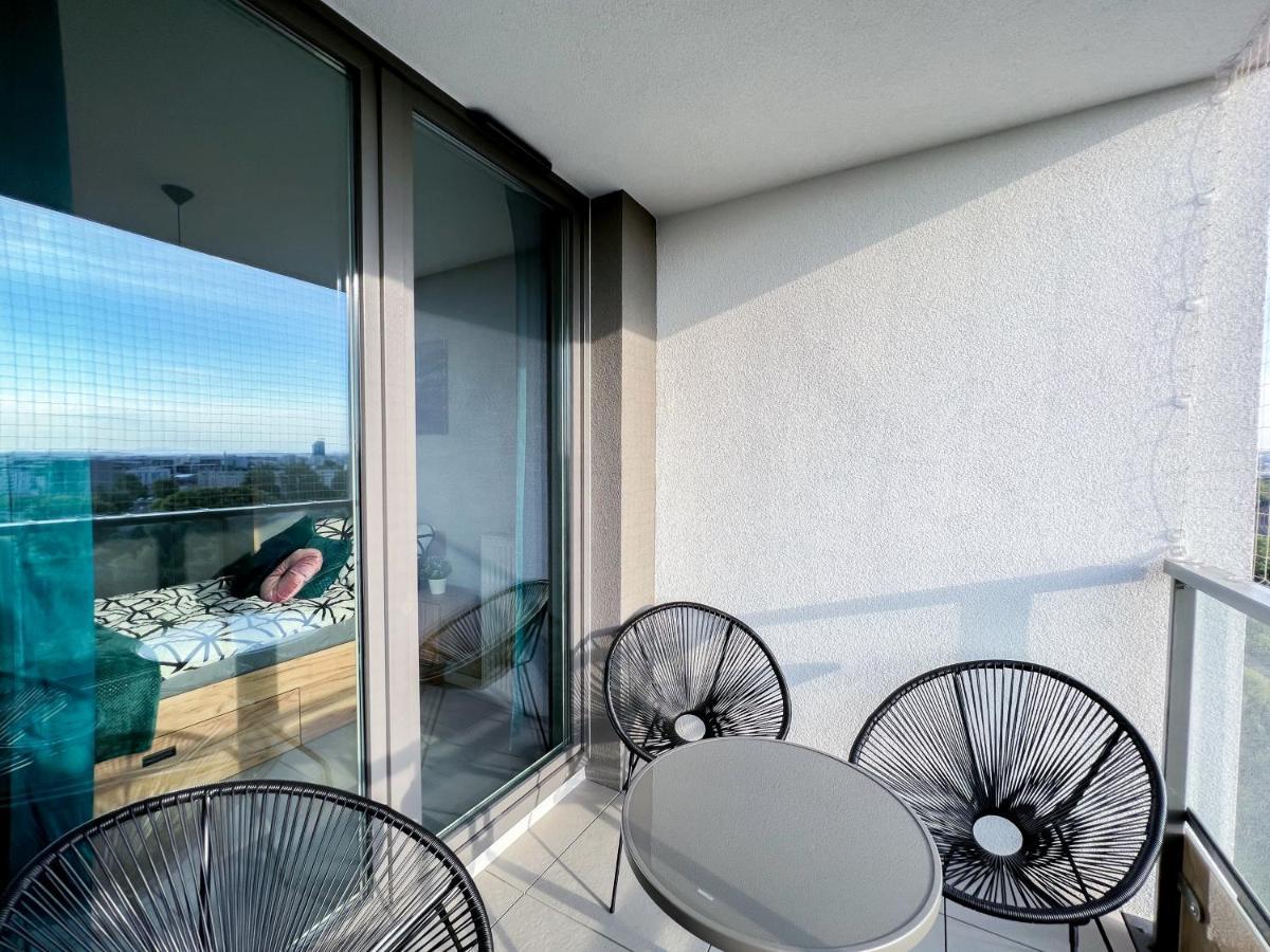 12 Floor Mogilska Tower Apartment Красков Екстериор снимка